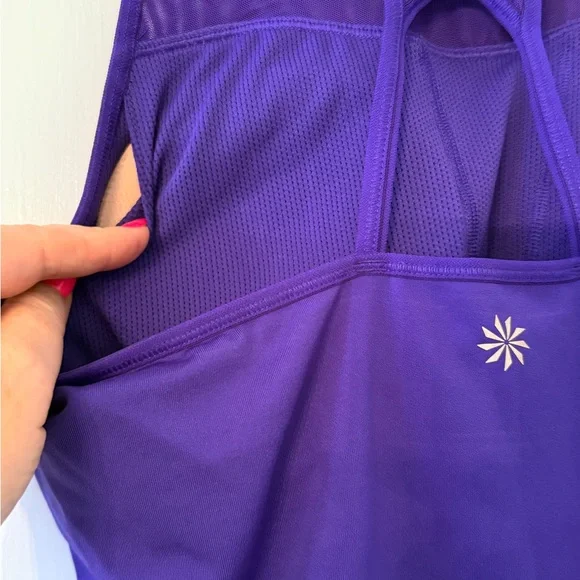 Athleta Yoga Purple Sleeveless Exercise Tank w Built In Bra Medium - Picture 5 of 5